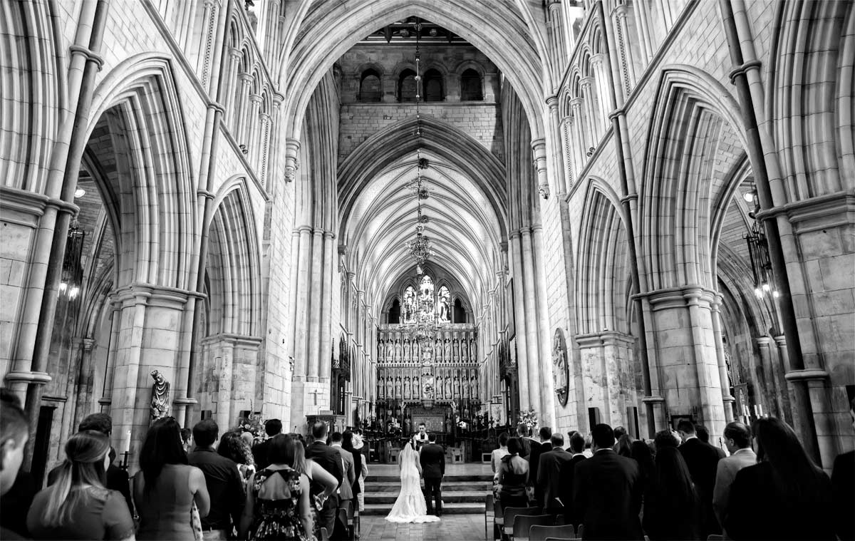 Southwark_cathedral_wedding_ceremony