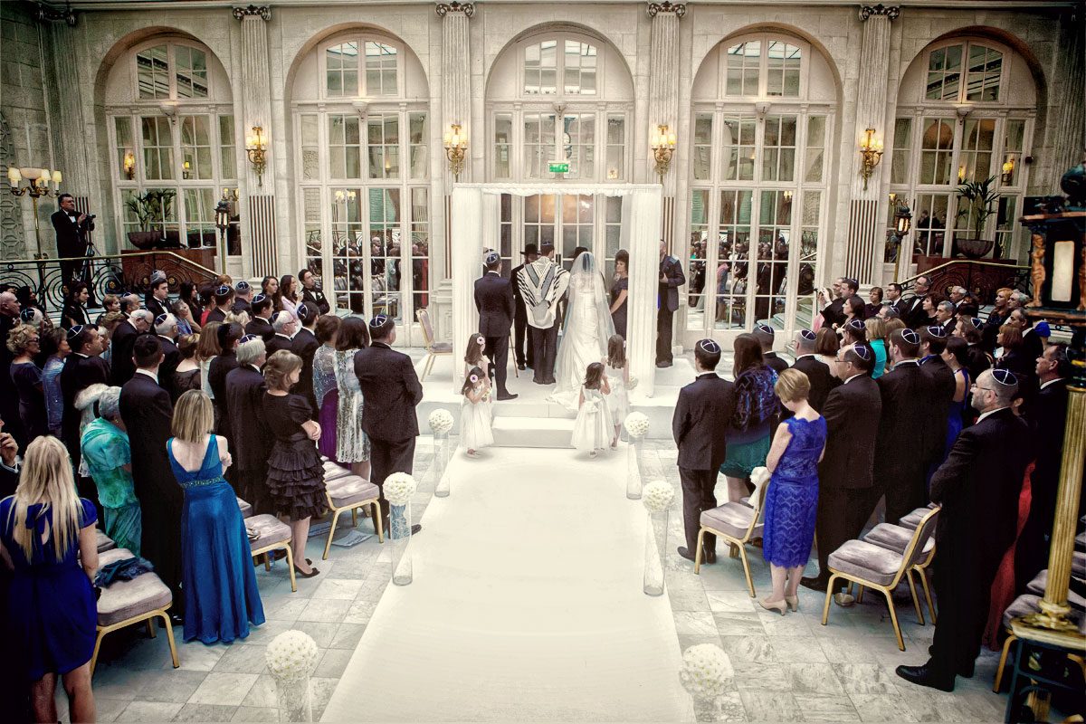 Jewish wedding ceremony photo at Waldorf Hilton Hotel London