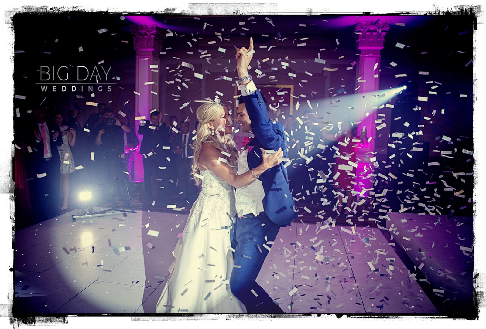 wedding couple first dance confetti cannon photo