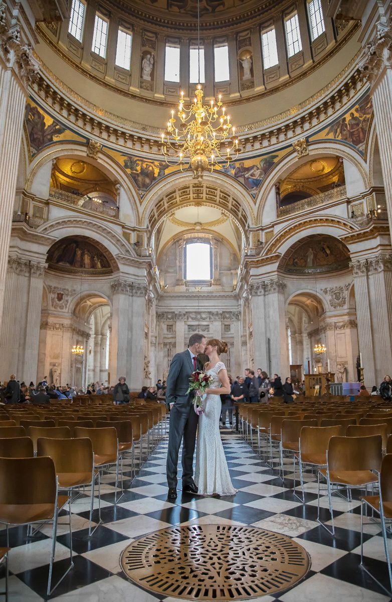 The best wedding photo at St Pauls Cathedral London